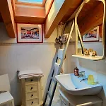 Lucy Bed & Breakfast 4*