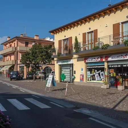 Lucy 4* Bardolino