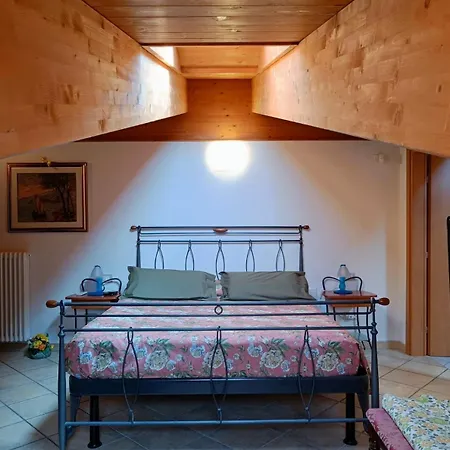 Lucy Bed and Breakfast Μπαρντολίνο