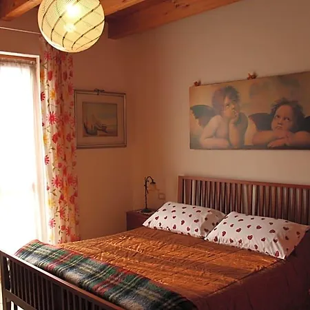 Bed and Breakfast Lucy Μπαρντολίνο