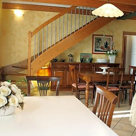 Lucy Bed and Breakfast 3*