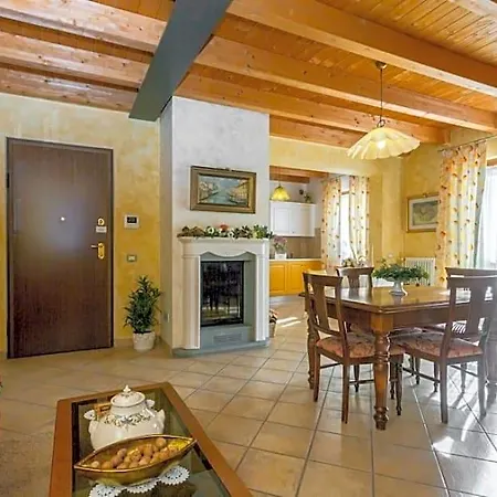 Lucy Bed and Breakfast Μπαρντολίνο