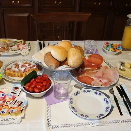 Lucy Bed and Breakfast Μπαρντολίνο