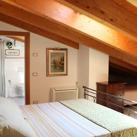 Bed and Breakfast Lucy