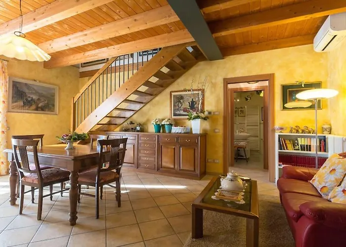 Lucy Bed & Breakfast 4*