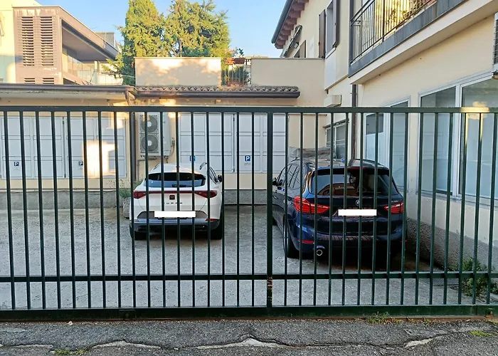 Lucy Bed & Breakfast