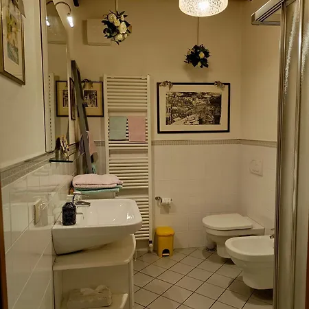 Lucy Bed & Breakfast