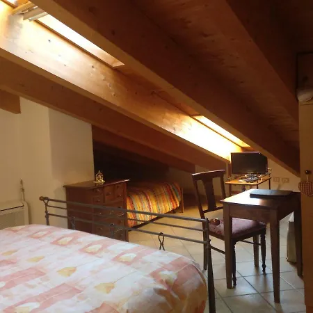 Lucy Bed & Breakfast