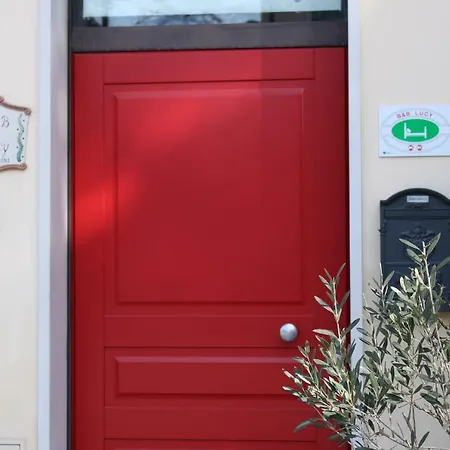 Bed & Breakfast Lucy 4*